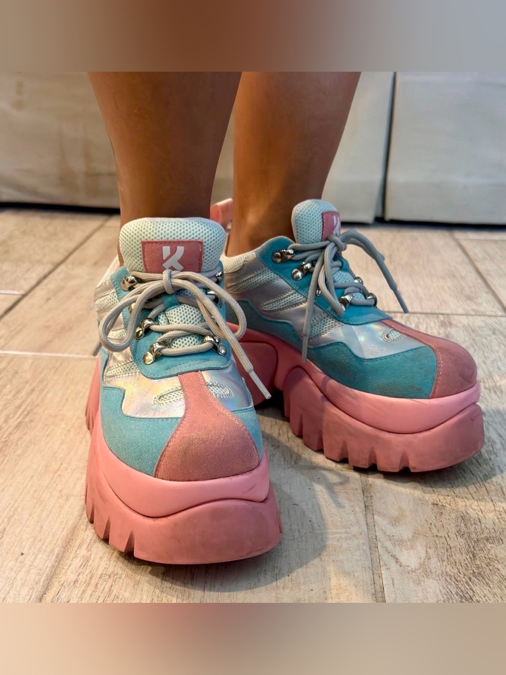 Dolls Kill x KOI Holographic Blue & Pink Platform Sneakers – Women’s Size 8